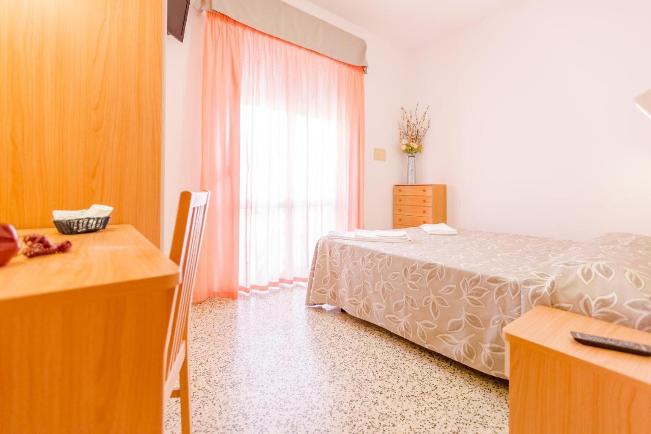 Hotel Bagli Rimini Luaran gambar