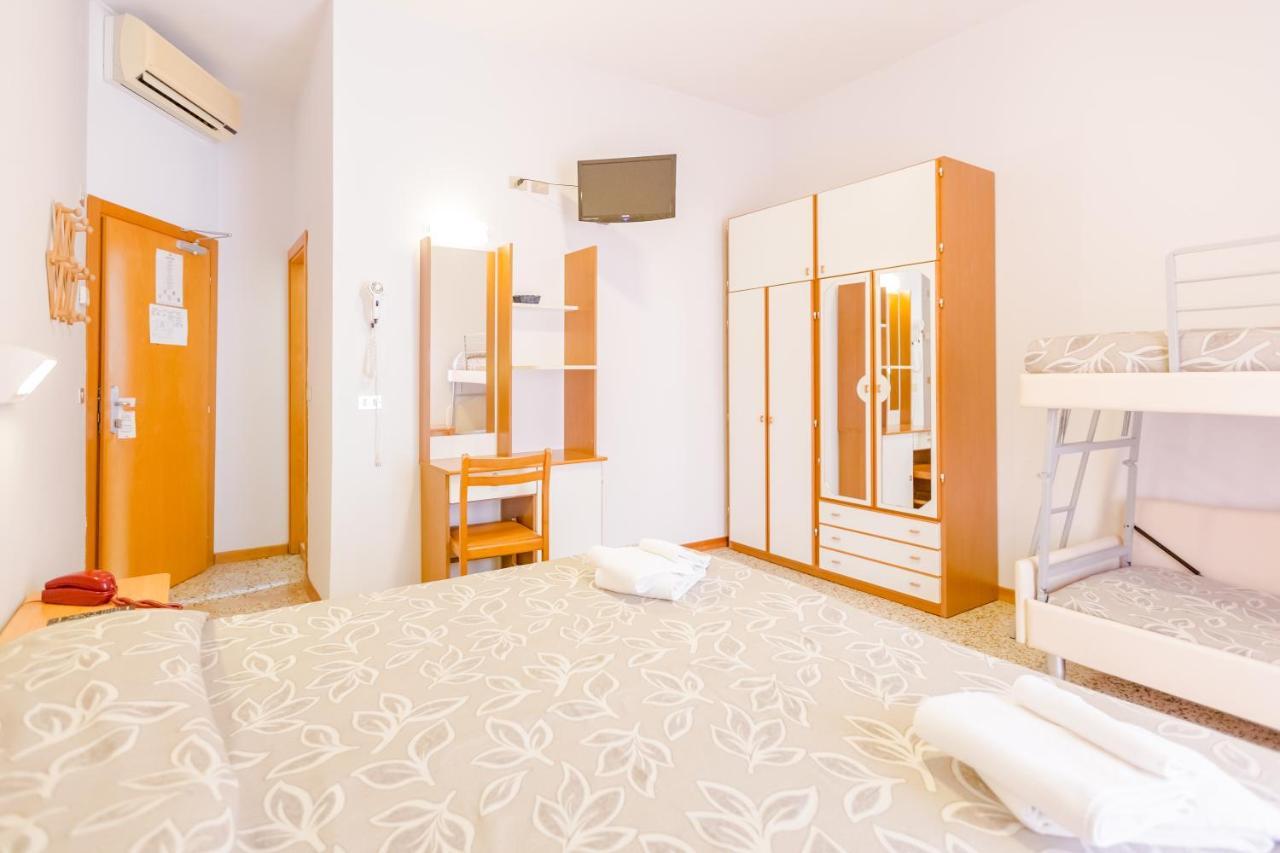 Hotel Bagli Rimini Luaran gambar