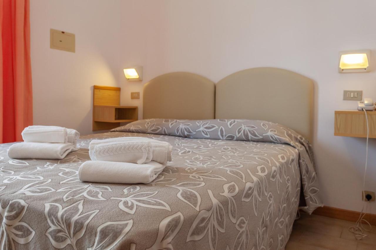 Hotel Bagli Rimini Luaran gambar
